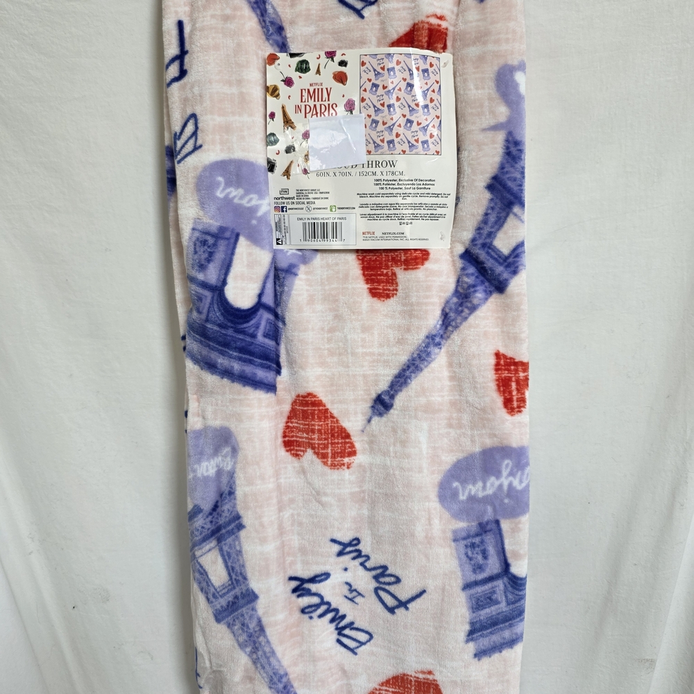 Emily In Paris Heart of Paris Ultra Soft Plush Fleece Throw Blanket RARE - Picture 3 of 5
